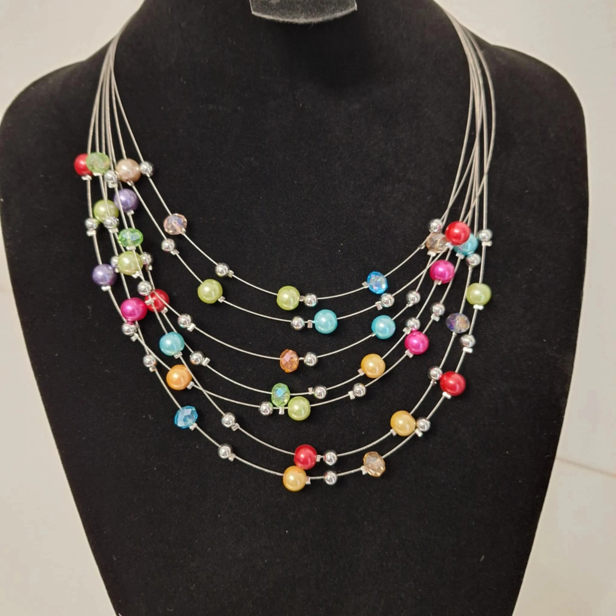 Playful necklace with colors and pep, light and sunny! – photo 7